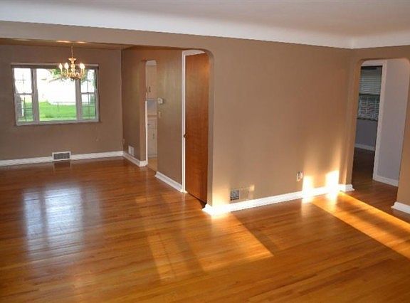 3rd image of 6928 Rob Vern Dr