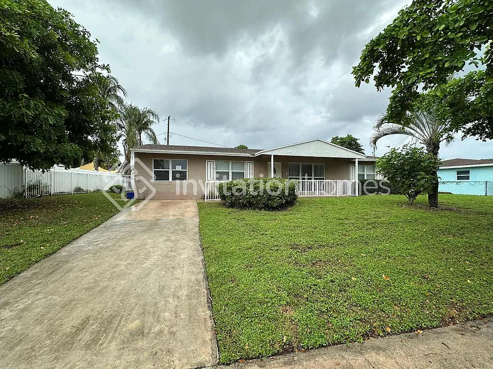 2038 7th Ct S