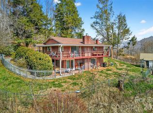 1306 Fork Mountain Rd, Bakersville, NC 28705