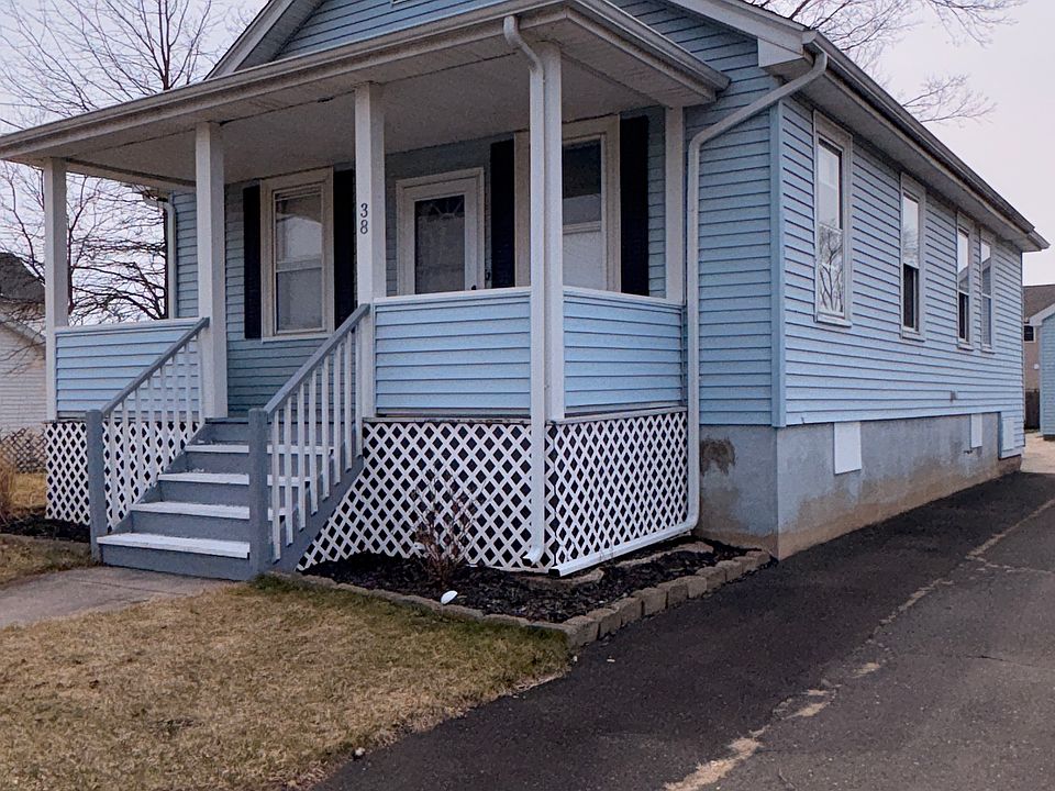 1st image of 38 Hillside Avenue