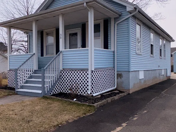 38 Hillside Avenue, Plainville, CT 06062