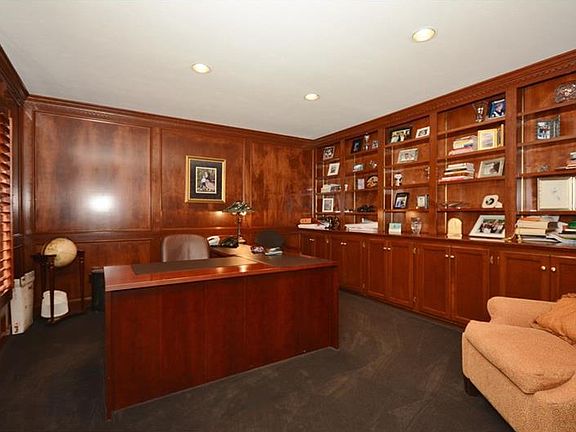 5th image of 103 Dogwood Ln