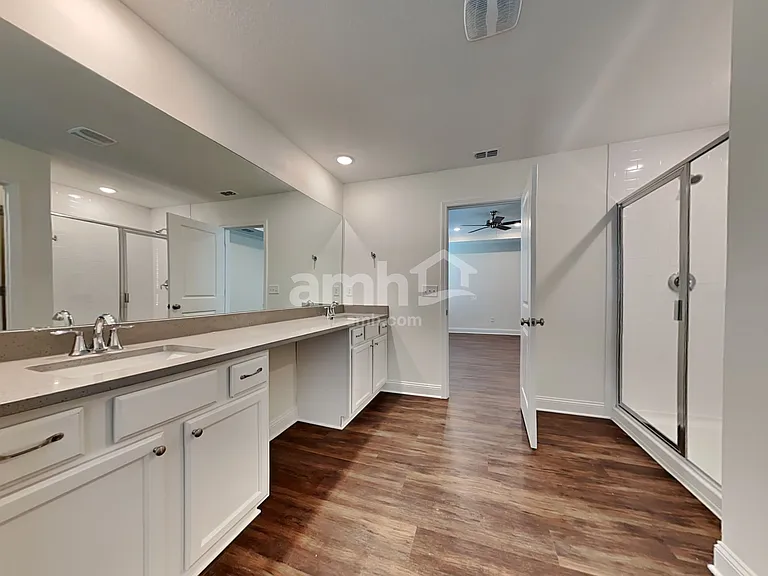 518 Onate Cir — Photo 13