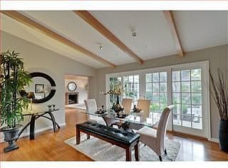 4th image of 1061 Sierra Dr