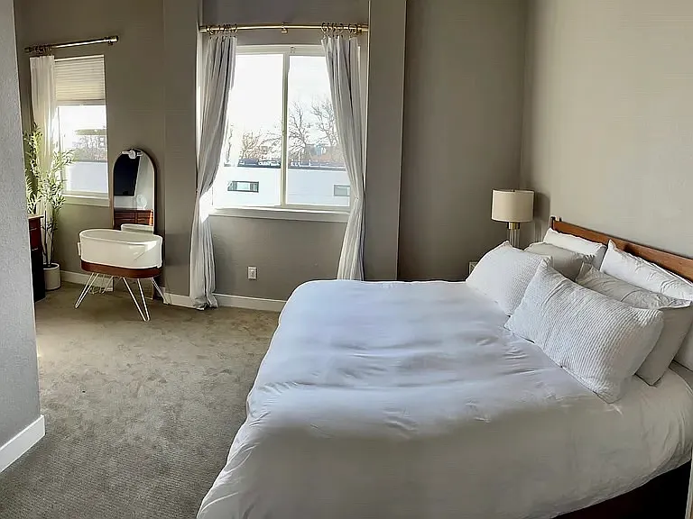 1733 Grove St #2 — Photo 5