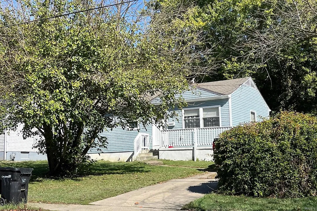 4680 Kirby Ave photo 1