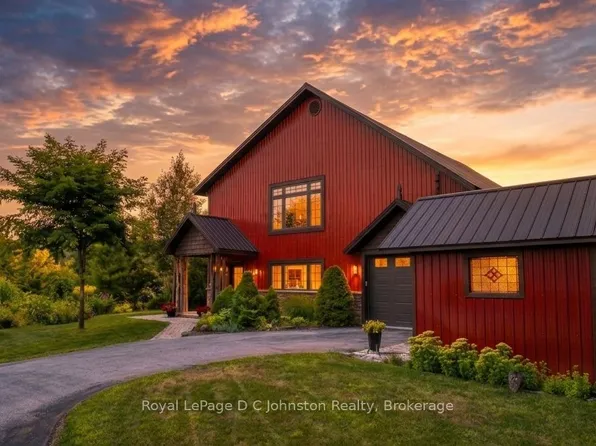 11 Lake Dr, South Bruce Peninsula, ON N0H 1A0