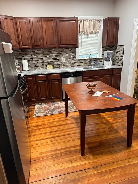 2 bed, 1245 sqft, $2,700 — Photo 3