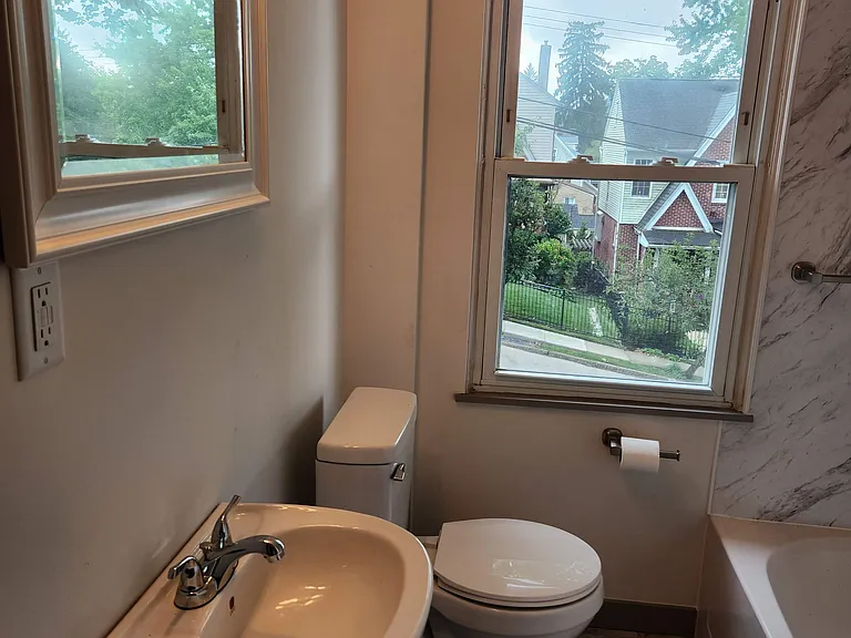 52 Taylor St — Photo 9