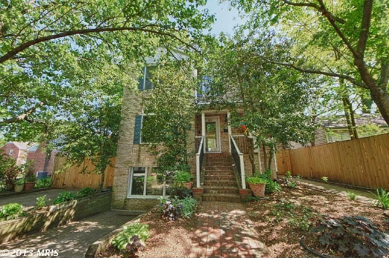1st image of 3820 6th St N