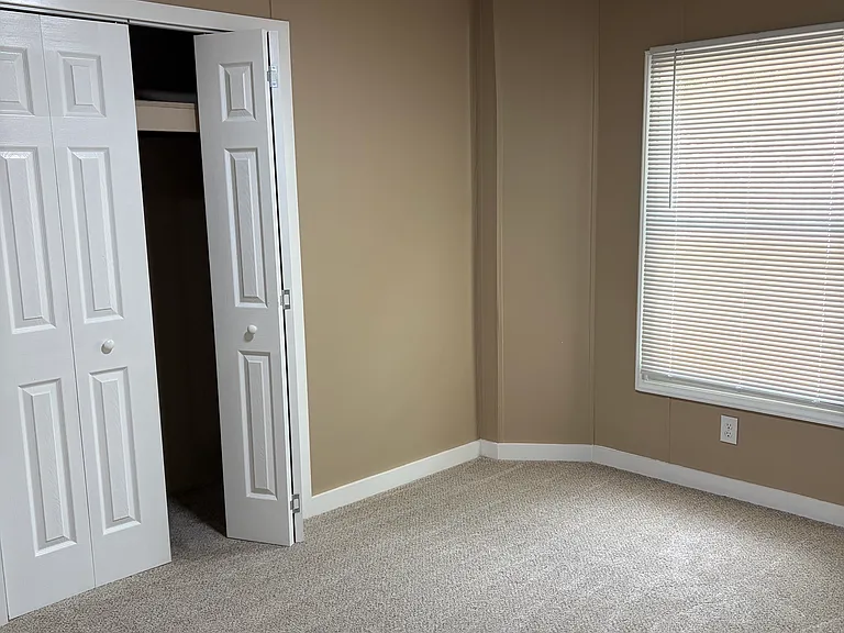 24 Raspberry Ridge Rd — Photo 5