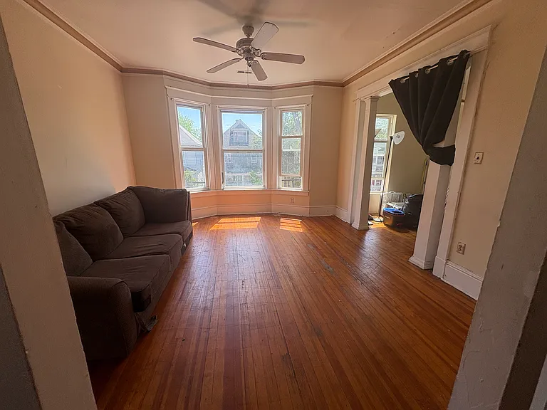 5 Lincoln Ave #2 — Photo 5