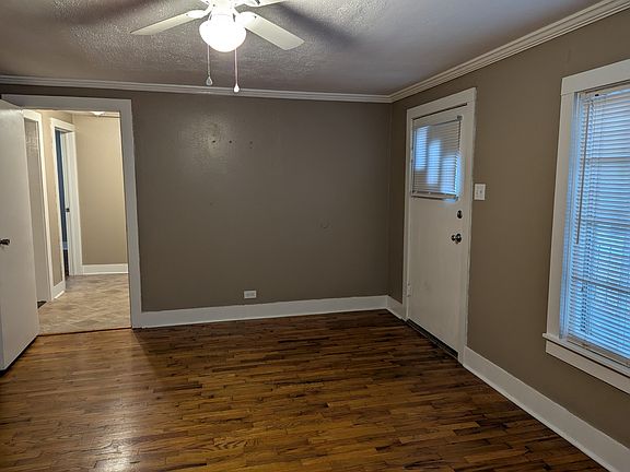 2nd image of 1109 Hillcrest Ave
