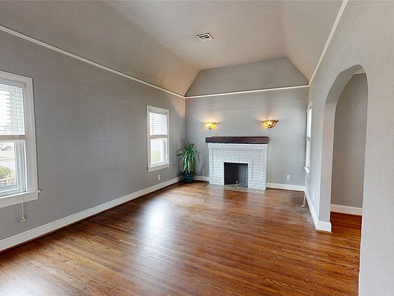 5th image of 1511 S Florence Ave