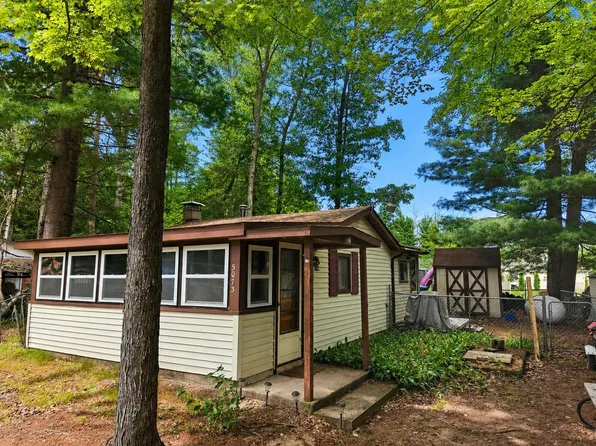 5073 E Cranberry Lake Rd, Harrison, MI 48625