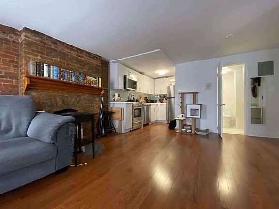 4th image of 218 Saint Johns Pl #4B