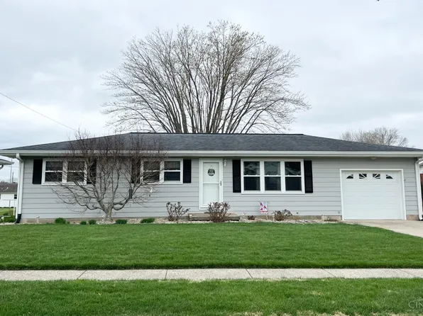 9052 Shadow Dr, Brookville, IN 47012