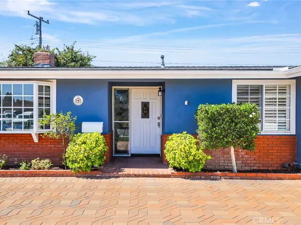 1653 Labrador Dr, Costa Mesa, CA 92626