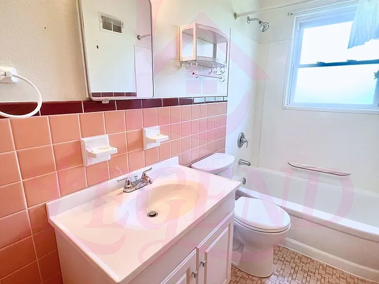 2533 Tamm Ave — Photo 5