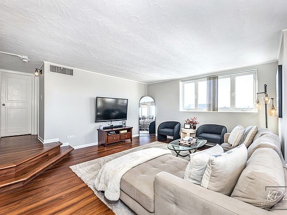 3rd image of 7410 W North Ave APT 504
