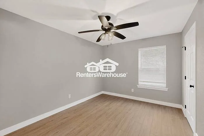 1002 Westminster Ln — Photo 31