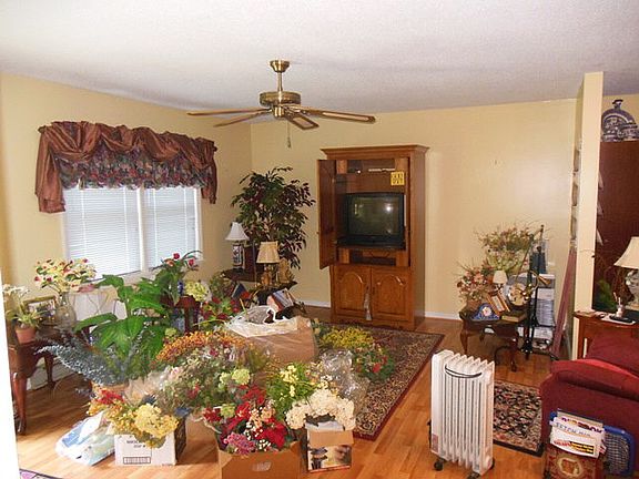 2nd image of 449 Little River Dr