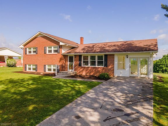 2nd image of 290 Gum Dr SE
