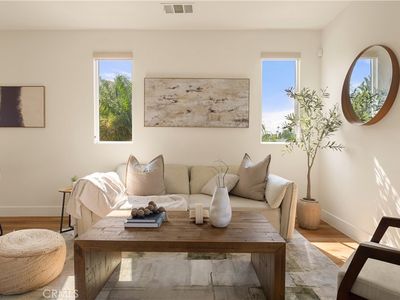 14689 Sherman Way, Van Nuys, CA, 91405