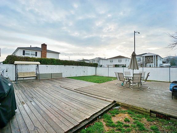 2nd image of 1 Villa Nova St