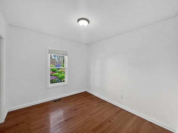 3rd image of 247 Pilgrim Ave #1