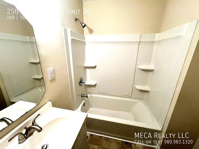 250 Nixon Rd #28 — Photo 9