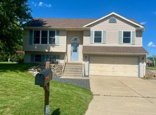 108 Quail Ridge Dr, Barneveld, WI 53507