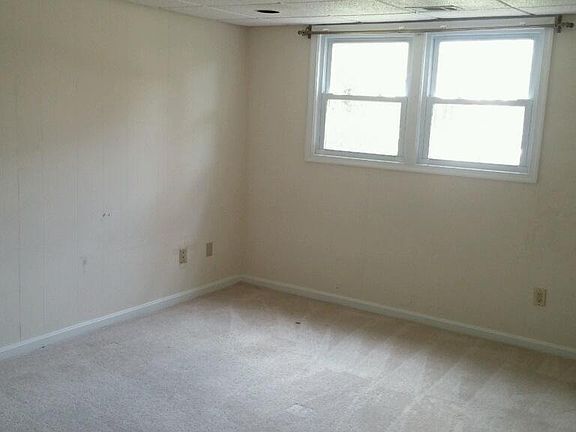 4th image of 10726 Zion Dr #Basement