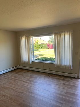 2nd image of 1145 Chanticleer Ave #6