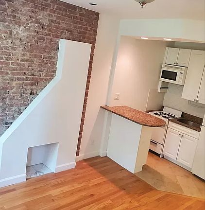 5th image of 14 Jones St Unit 3-A