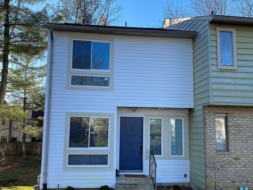 1st image of 9 Woodward Ct