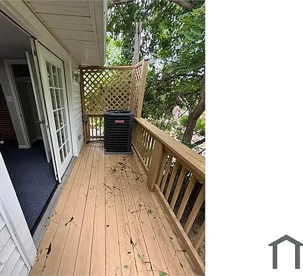 2 bed, $1,900 — Photo 2
