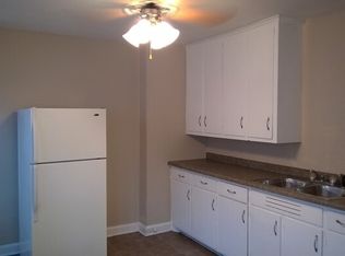 3233 W Juneau Ave APT 4, Milwaukee, WI 53208