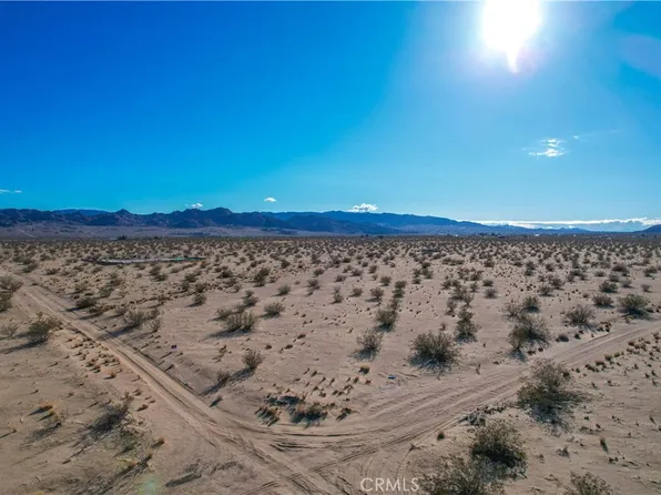 205 Sun Loma Rd #32, Joshua Tree, CA 92252