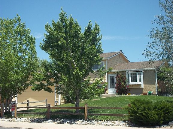 2nd image of 4880 Irving Dr
