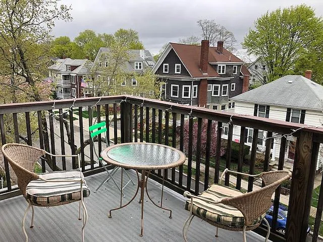 40 Tyndall Ave — Photo 8