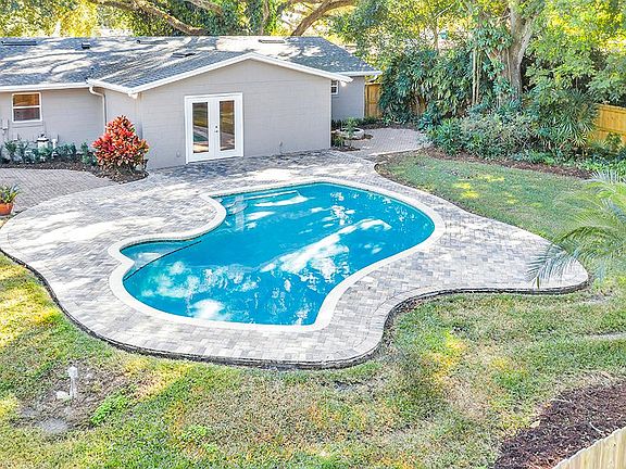 4th image of 284 Virginia Dr