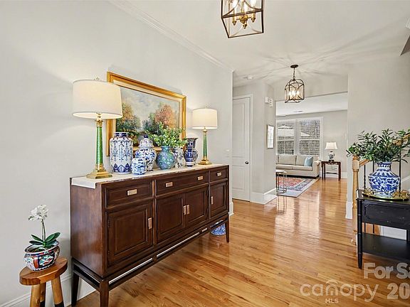 5th image of 15209 Country Lake Dr