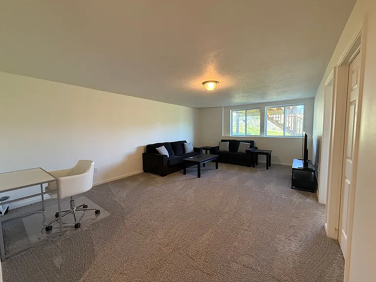 10906 Constant Dr — Photo 15