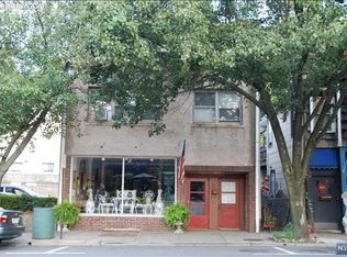 610 N Maple Ave, Ho Ho Kus, NJ 07423