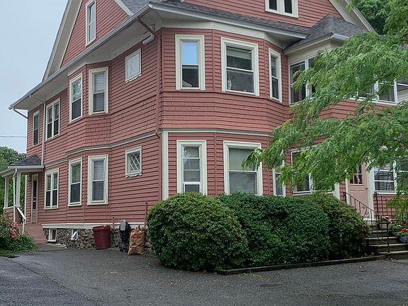 2nd image of 6 Manor St #2