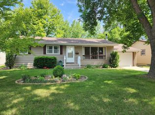 614 Elaine Ave, Marshall, MN 56258