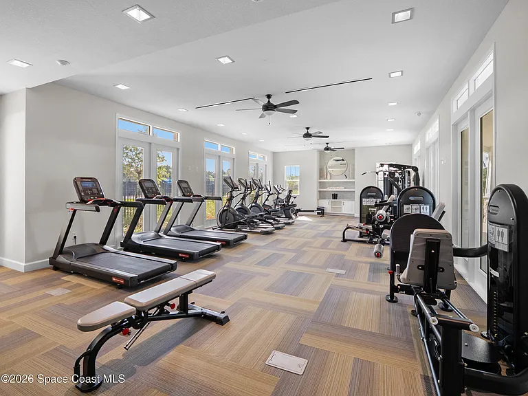 2192 Vinifera Dr — Photo 24