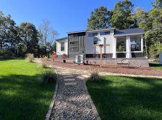 1530 Prince Rd, Big Sandy, TN 38221