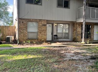 8560 Glen Meadow Ln, Beaumont, TX 77706